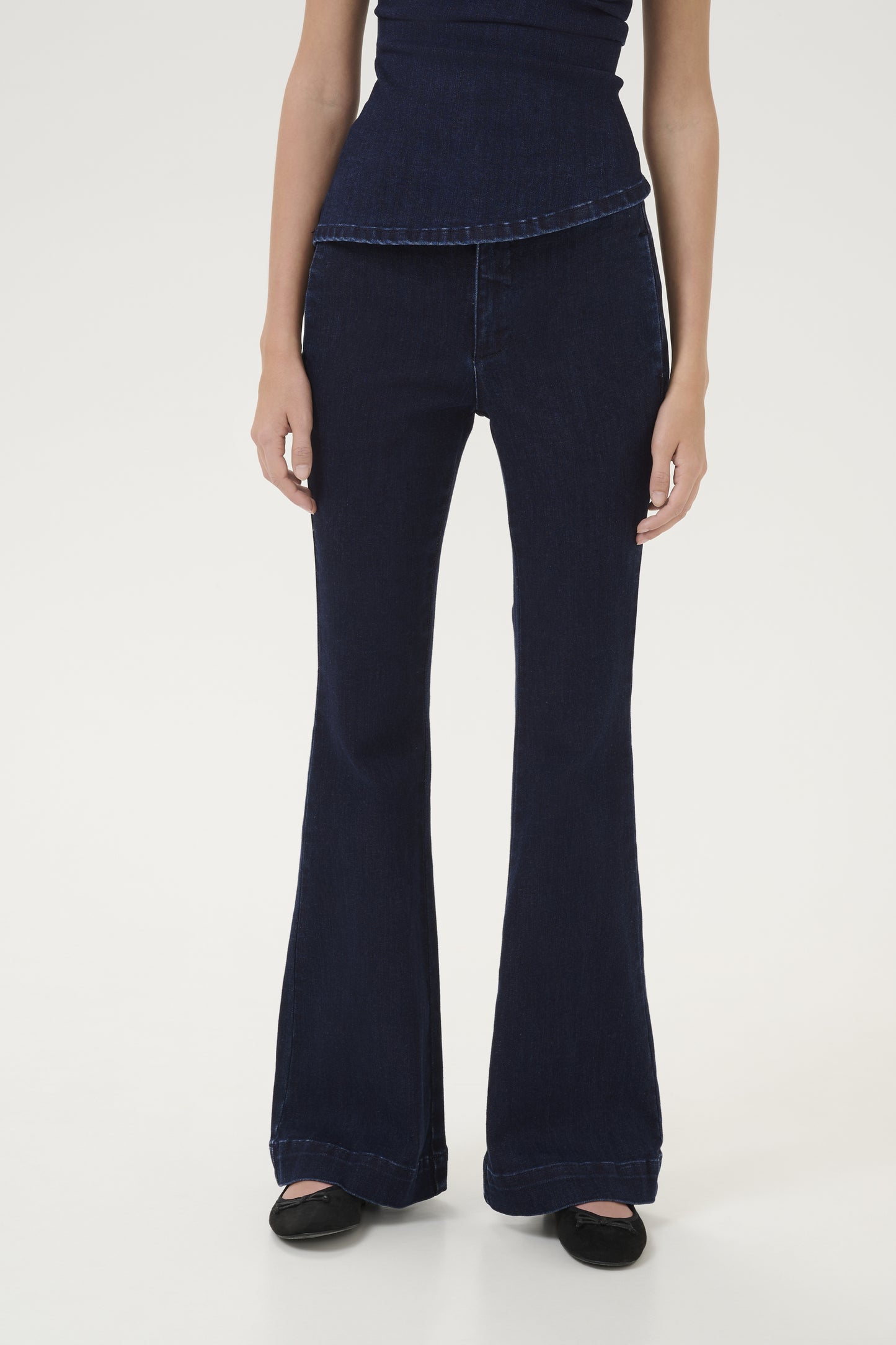 Jeans AyoMW Bootcut in Dark Blue Un-Washed