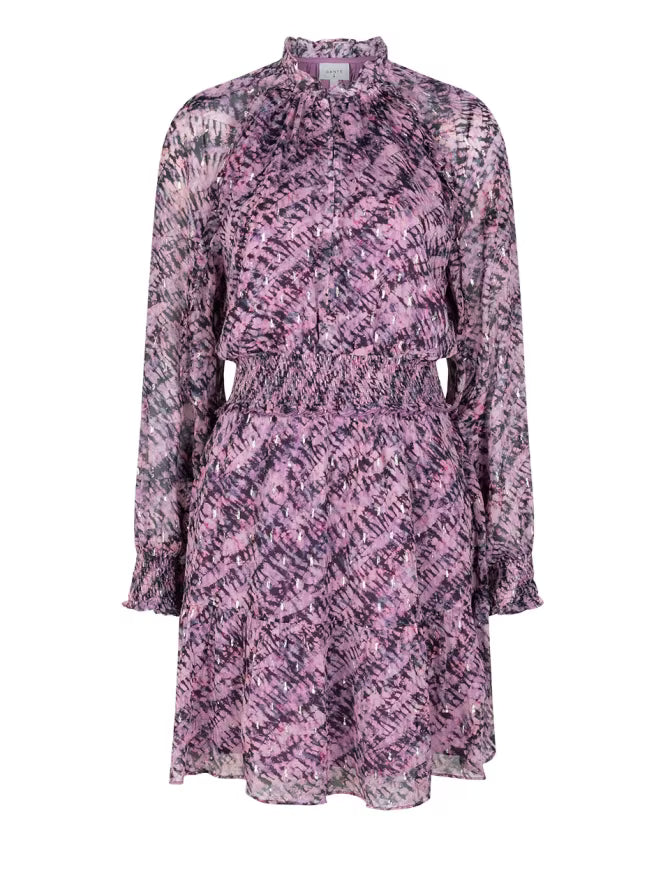 Kleid mit Rüschen