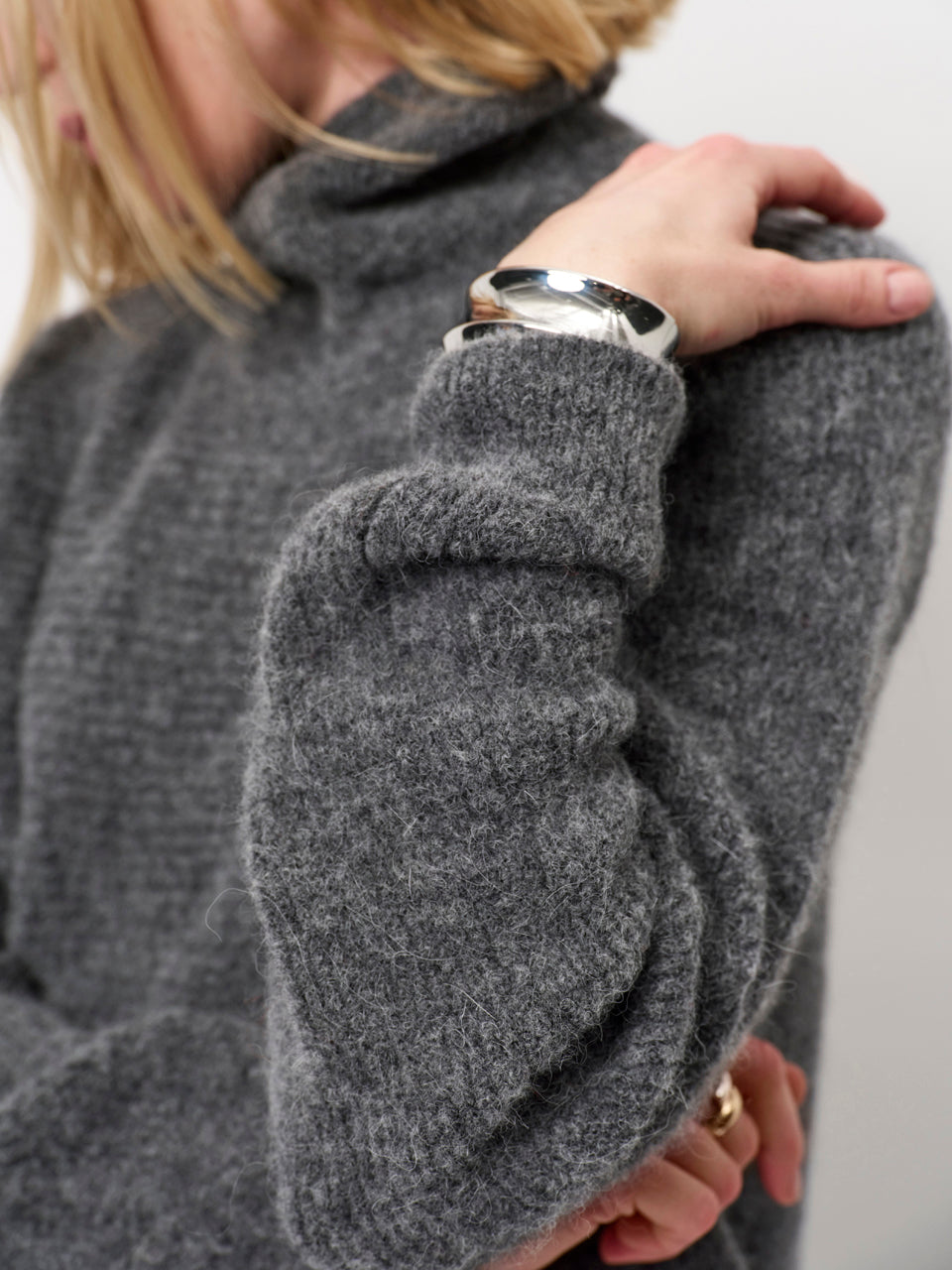 Cropped Rollkragenpullover D6-Yuria Grey