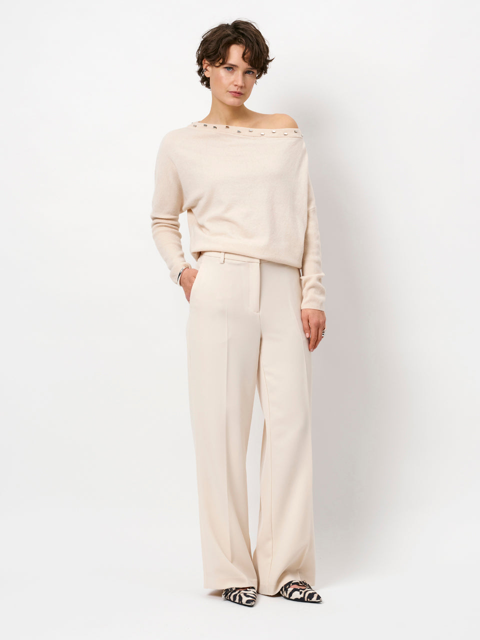 Sweater Off Shoulder Cream
