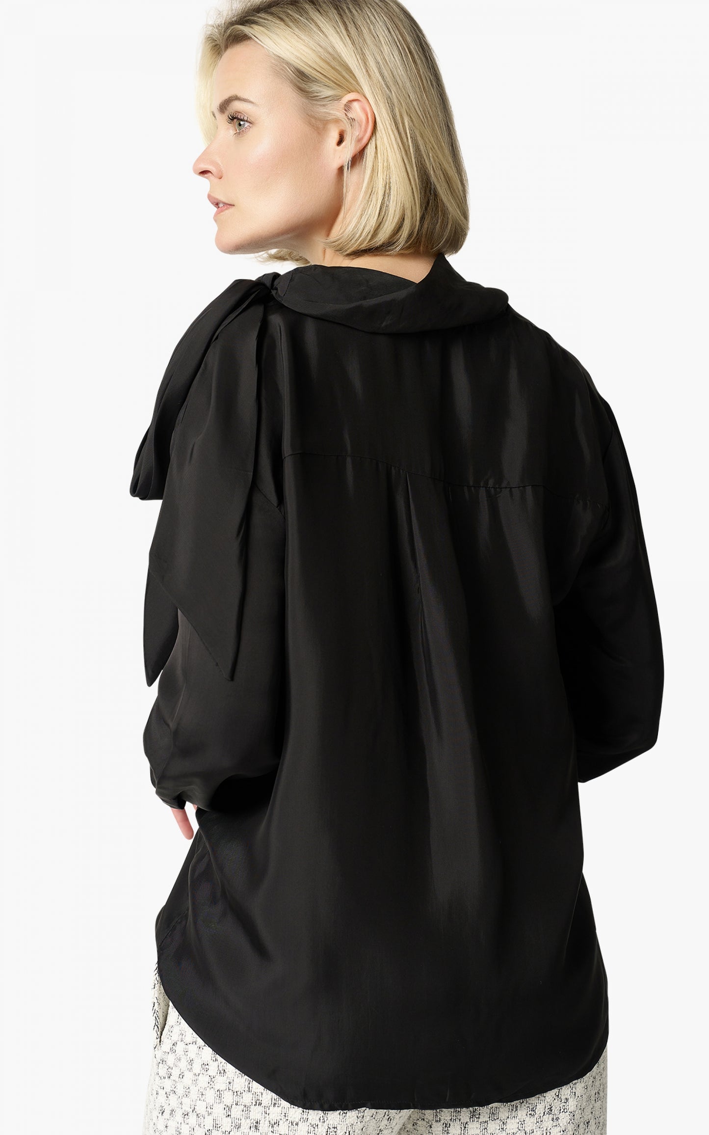 AnuskaA Black blouse