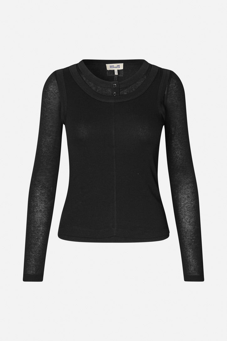 Layering Top Black