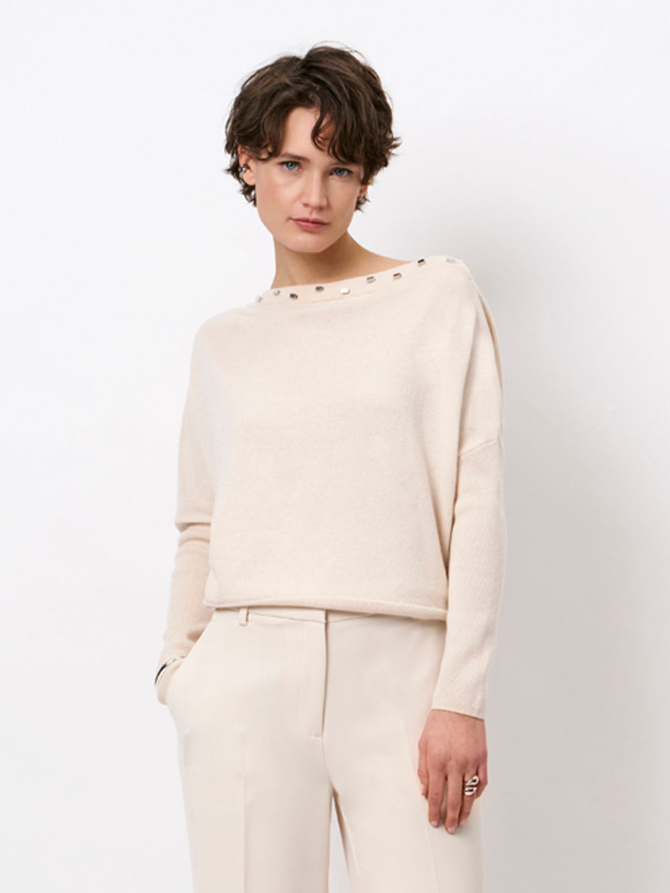 Sweater Off Shoulder Cream