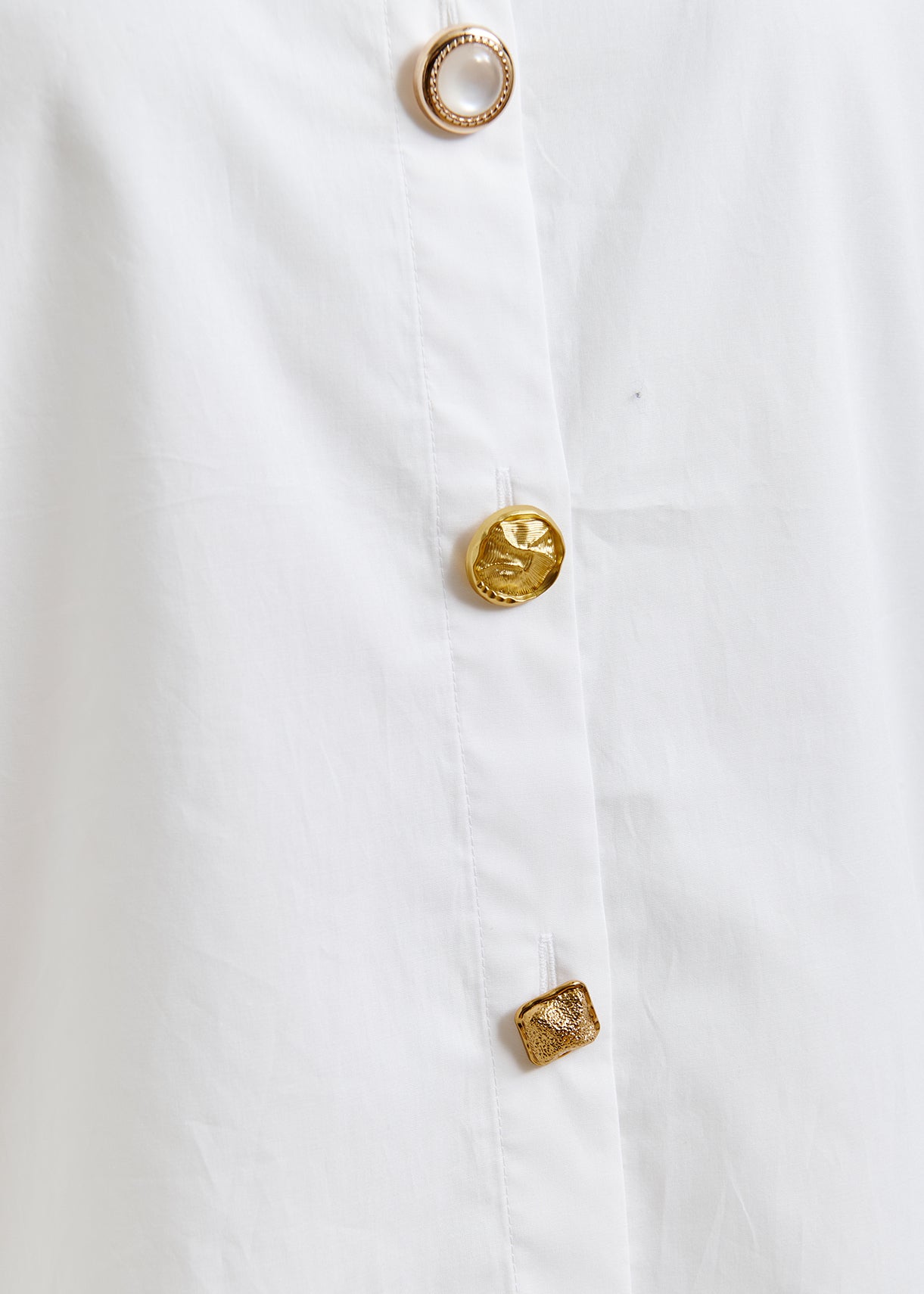 JOMATO POINTY COLLAR SHIRT