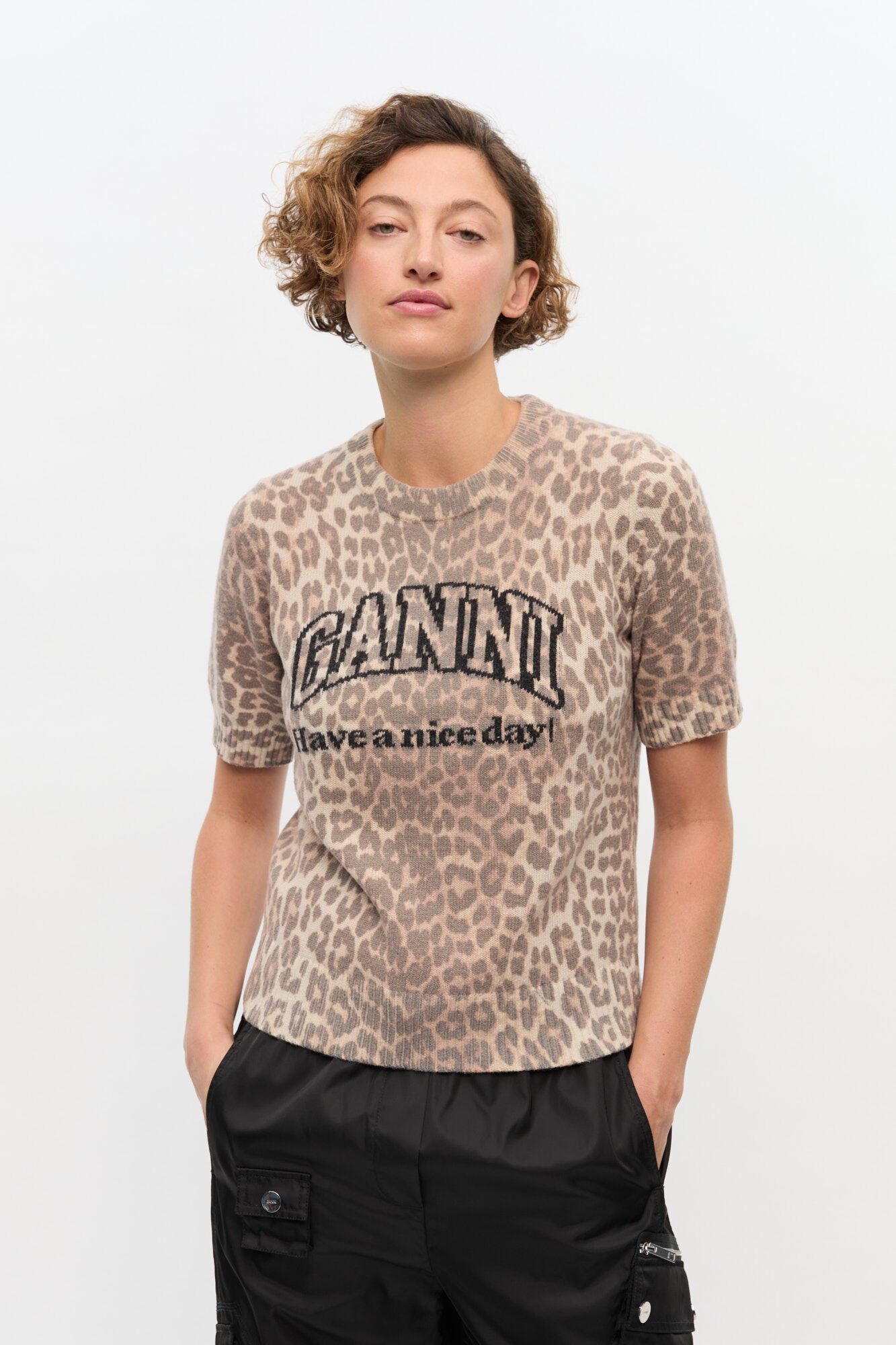 T-Shirt aus Wollmischung mit Leomuster