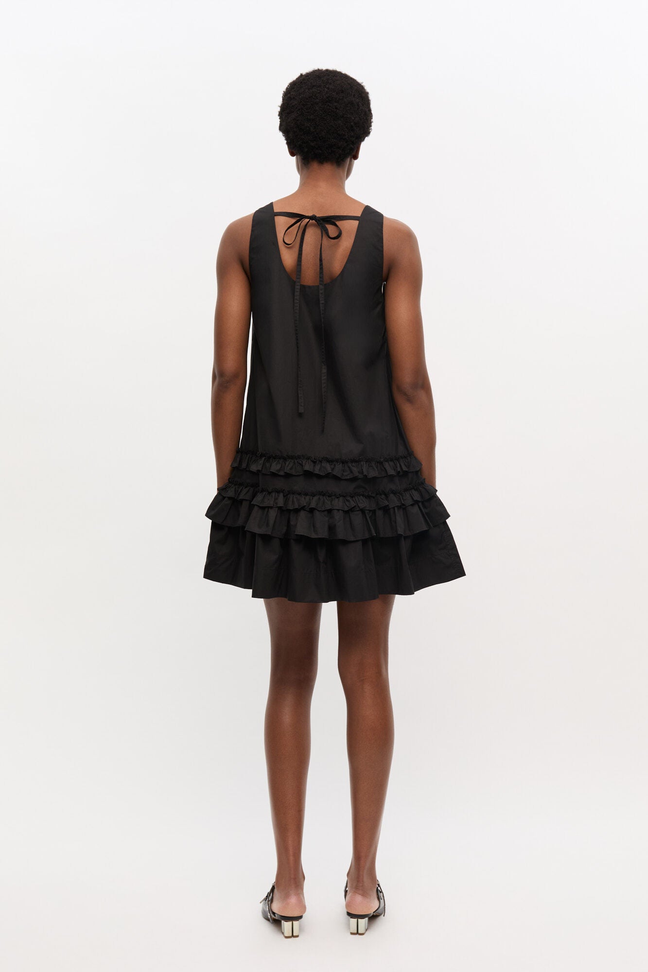 Schwarzes Minikleid aus Baumwollpopeline