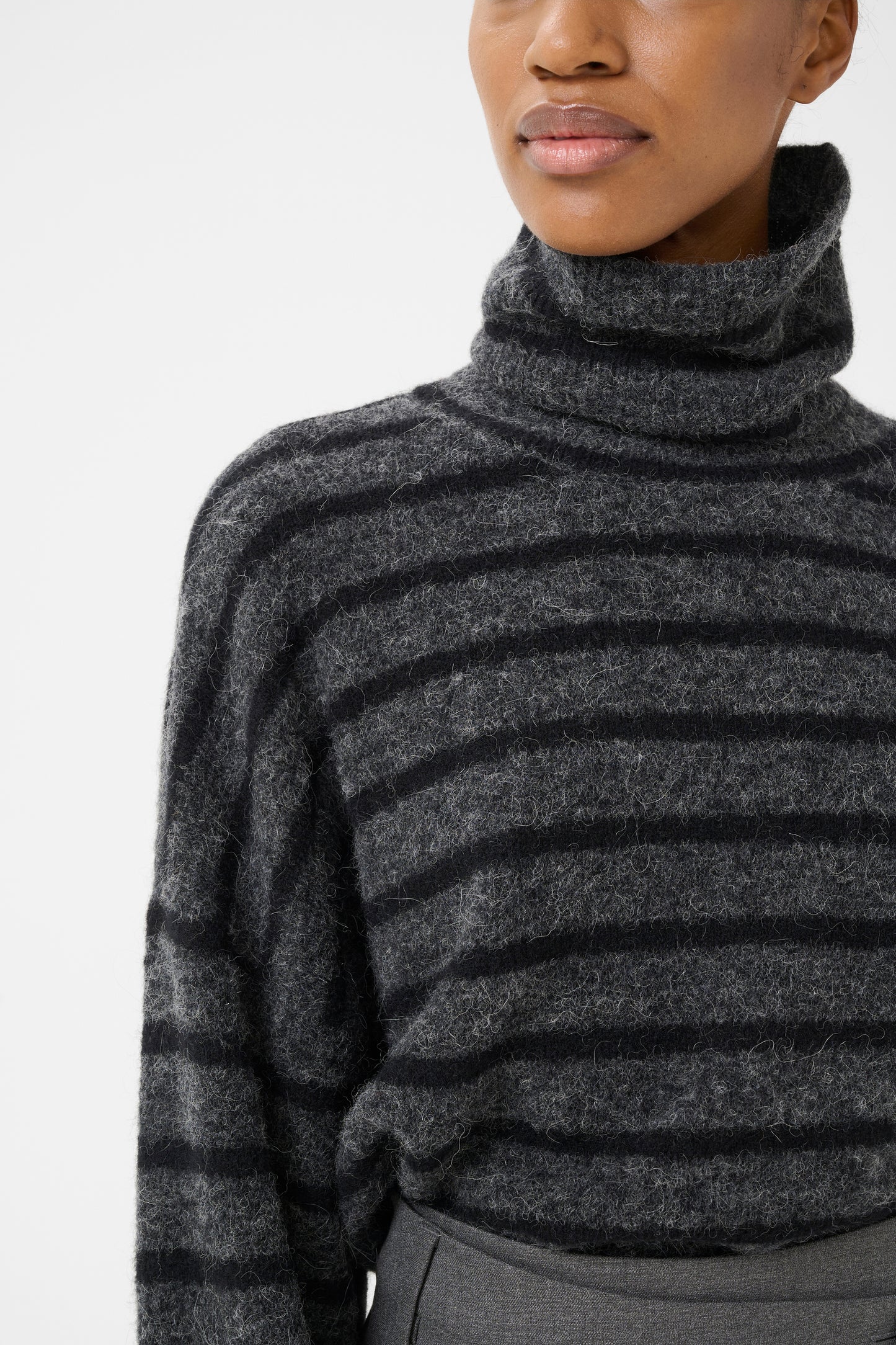 Strick-rollkragen-pullover AlphaGZ Striped