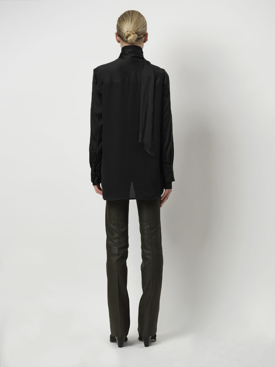 Scarf-Silk Blouse D6Mystere Raven