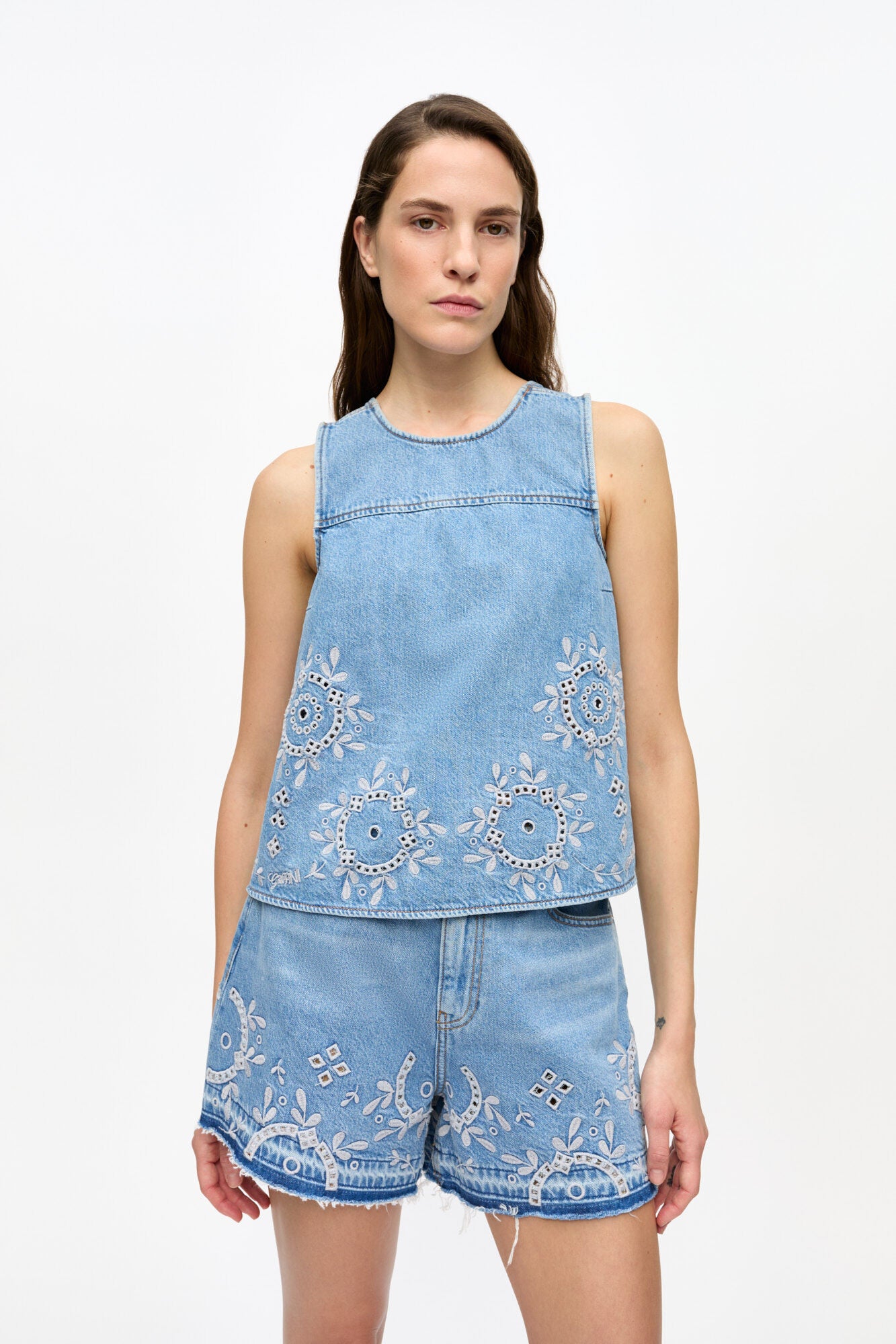 Jeanstop mit Lockstickerei