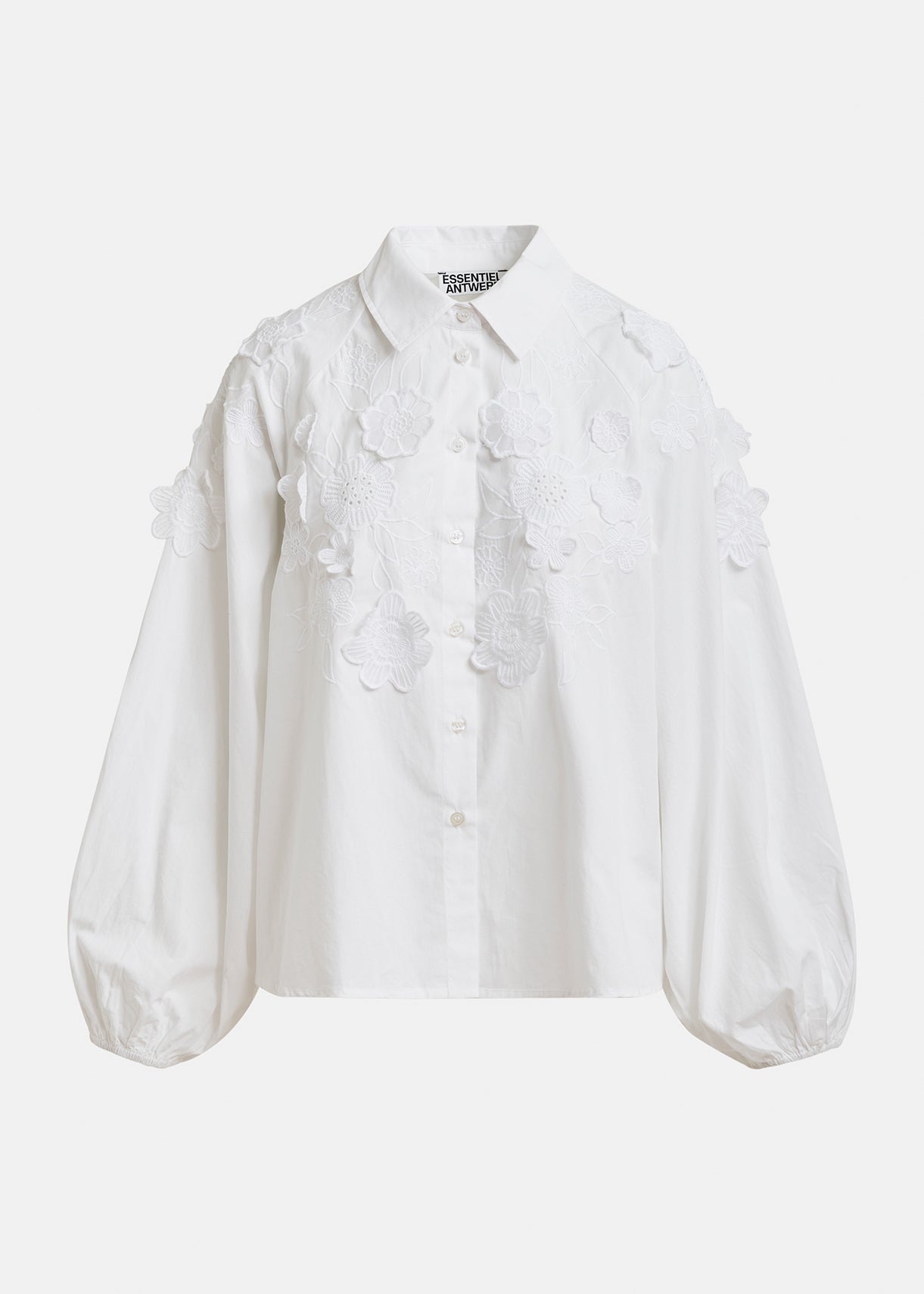 JOELLA APPLIQUE FLOWER SHIRT