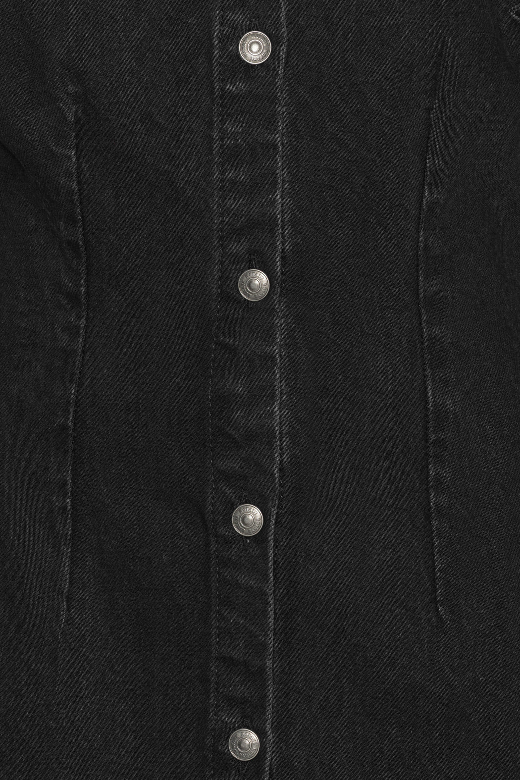 FITTED DENIM SHIRT