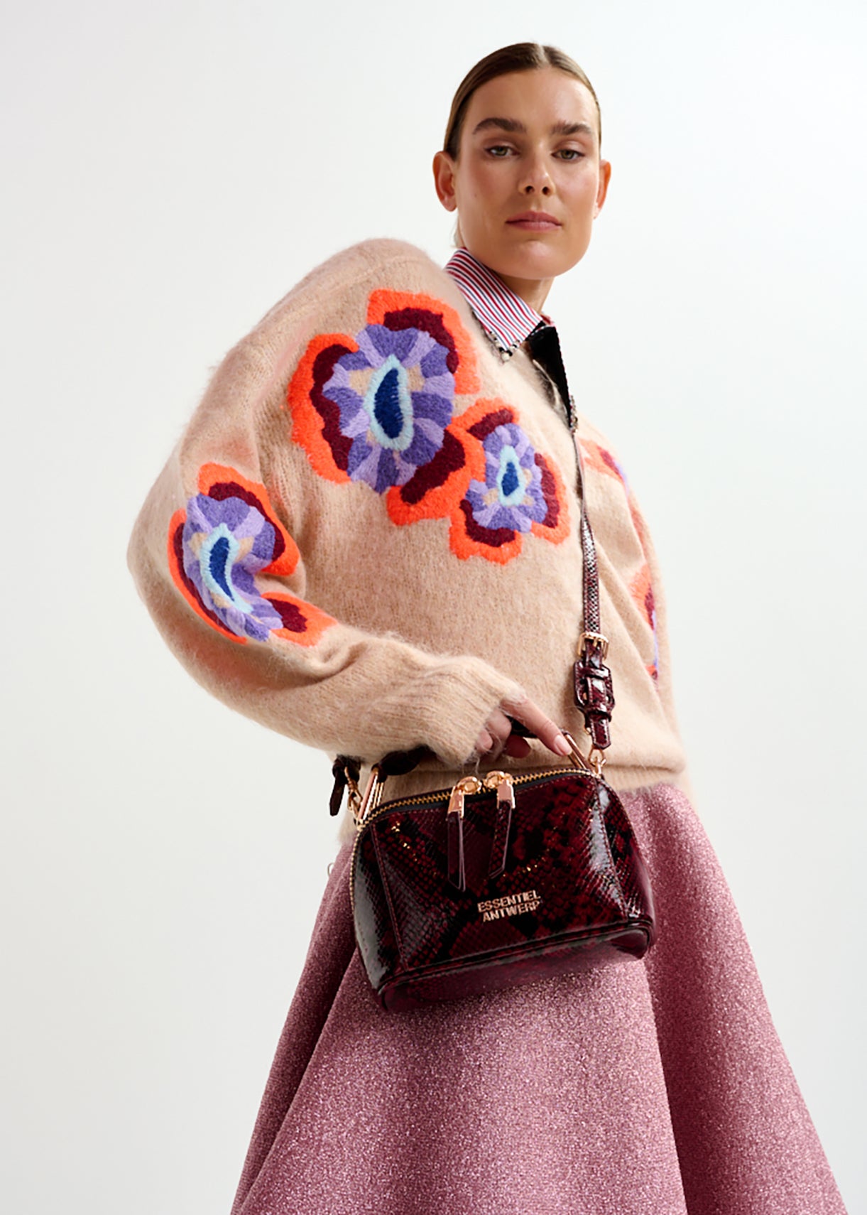 Impossible1 embroidered knit