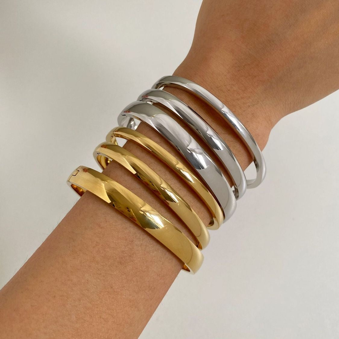 Armband "LOVE L" aus Edelstahl mit 18K Vergoldung